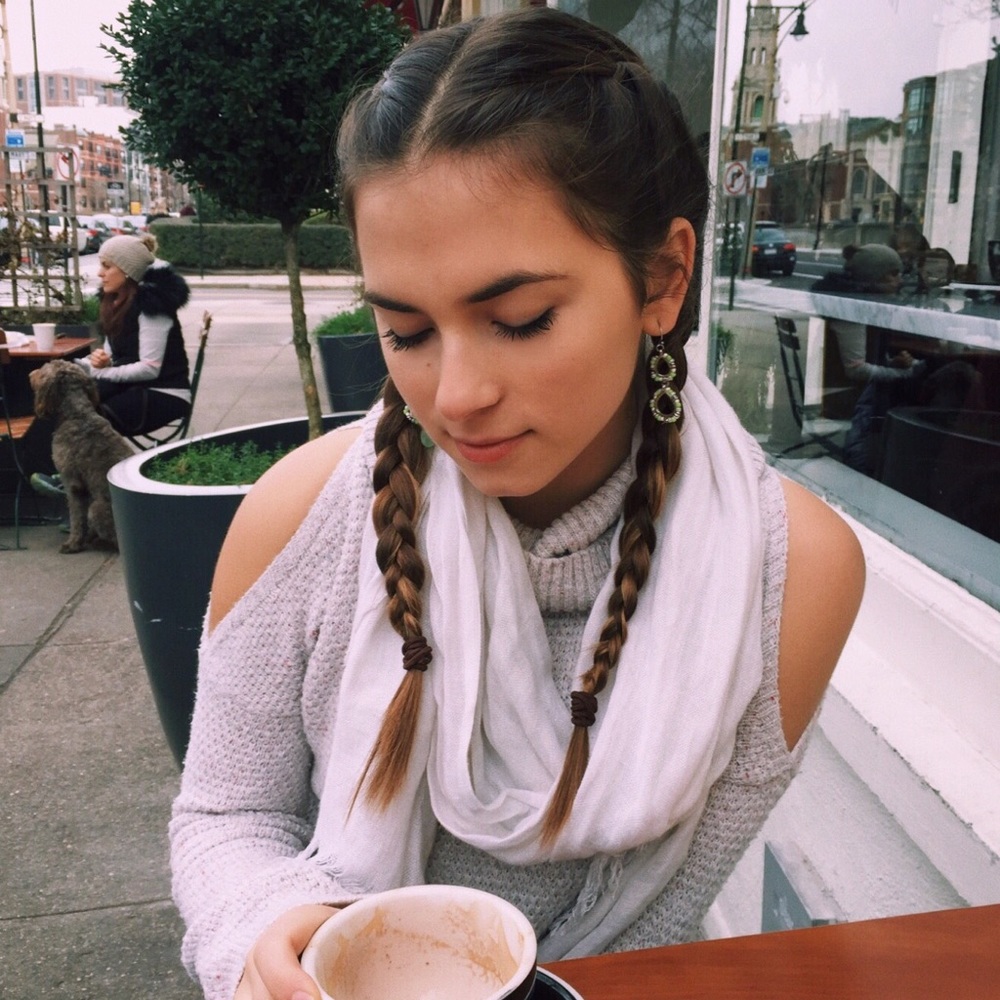 Meet your Posher, Ariana